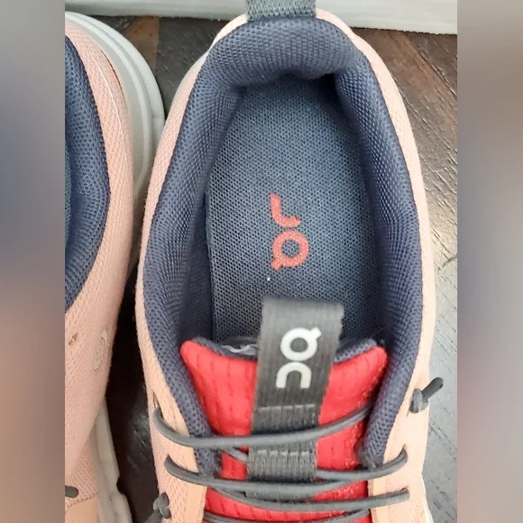 On Cloud Sky Rose Red Pink Youth Size 4.5 Style 3YD11440645 - Picture 6 of 16